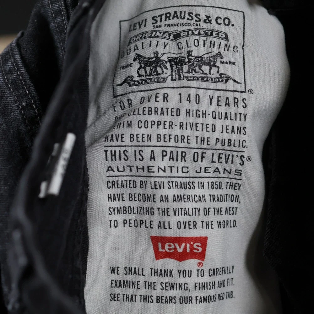 Vintage Levis 505 Jeans Mens 28x32 Black Regular Fit Straight Leg USA Made 1993